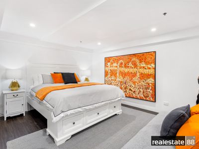 4 / 82 King Street, Perth