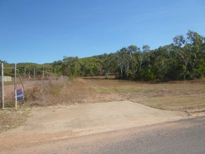 25 Macmillan Street, Cooktown