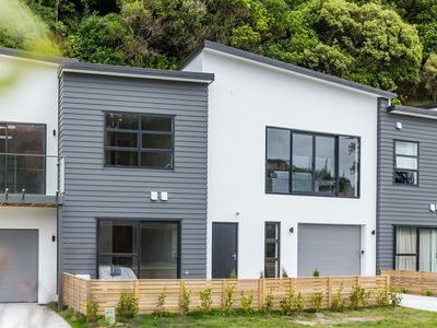 8 Tradewinds Drive, Whitby