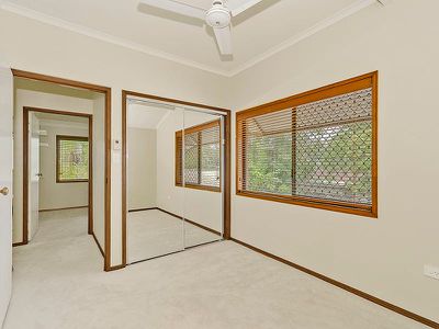 5 Noela Court, Rochedale South