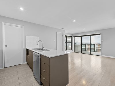 177 / 8 Limburg Way, Greenway