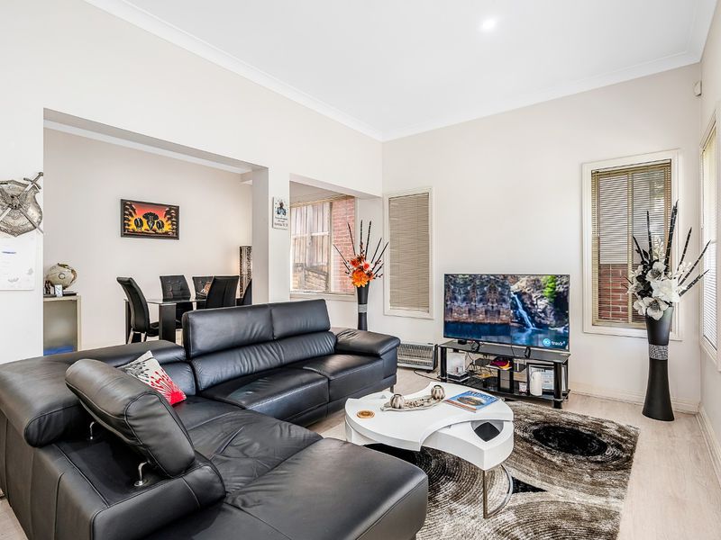 5 Garnet Grove, Glenwood