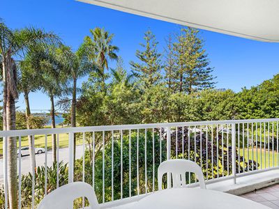 208 / 182 Marine Parade, Labrador