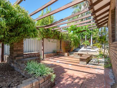 36 Sutherland Drive, Thornlie