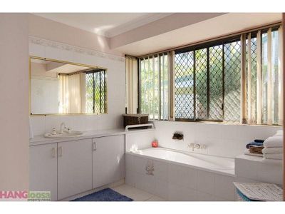 17 Woolumba Street, Tewantin