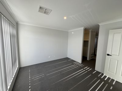 282 Landbeach Boulevard, Alkimos
