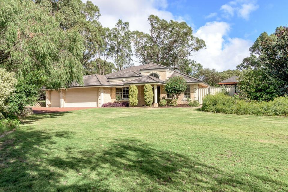 6 Loxley Place , Baldivis