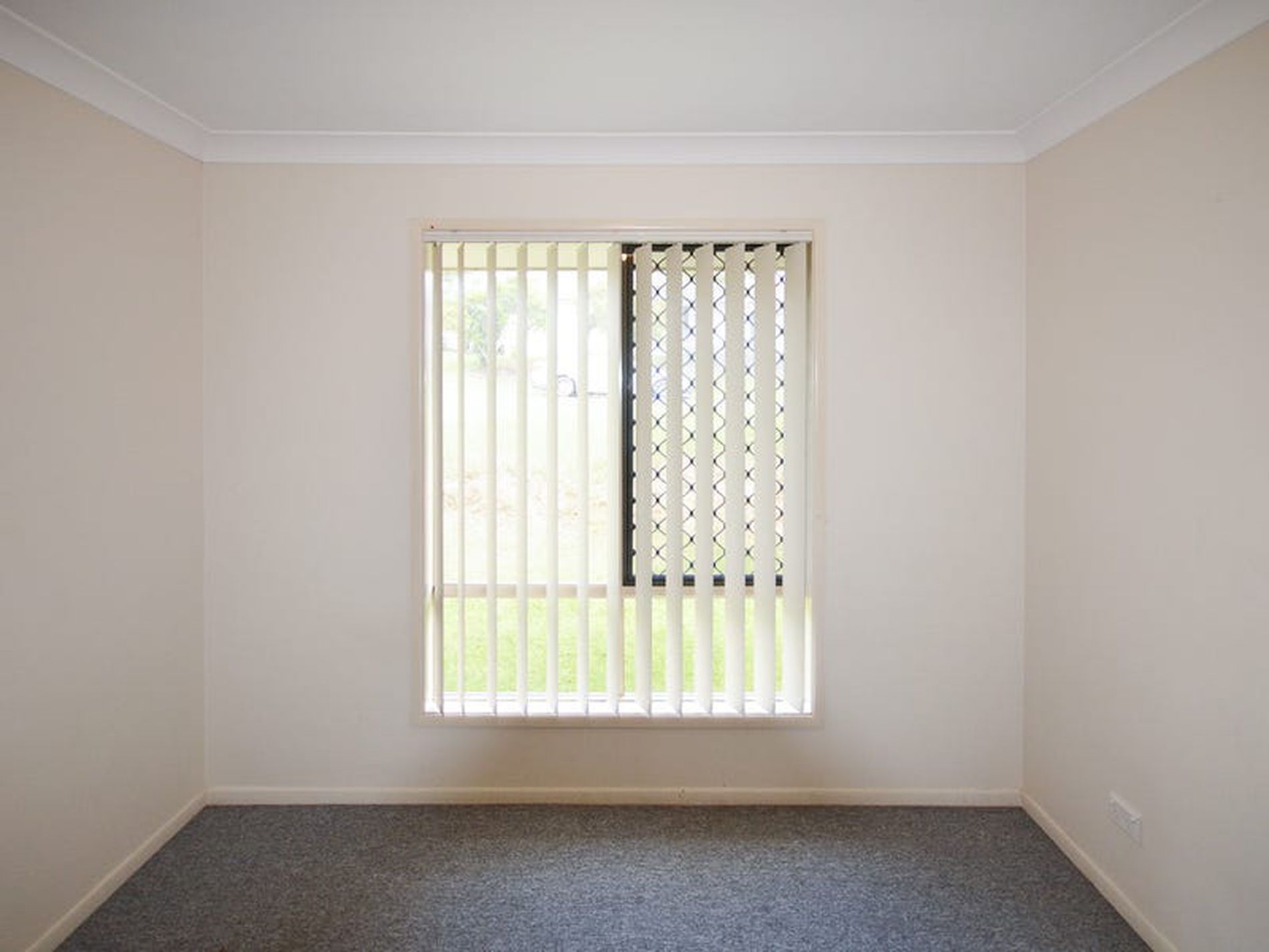 1 Sutherland Crescent, Goodna