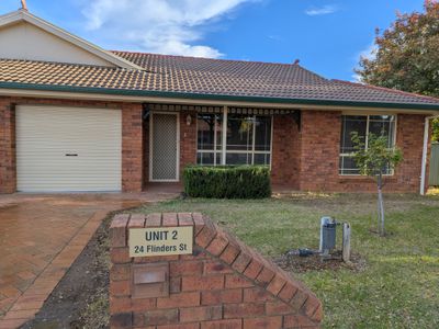 2 / 24 Flinders Street, Parkes