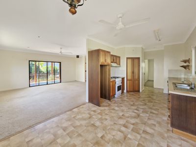 5 Peaks Gully Road, Atherton