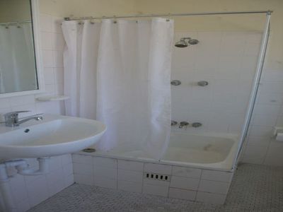 9 / 29 The Avenue Avenue, North Bondi