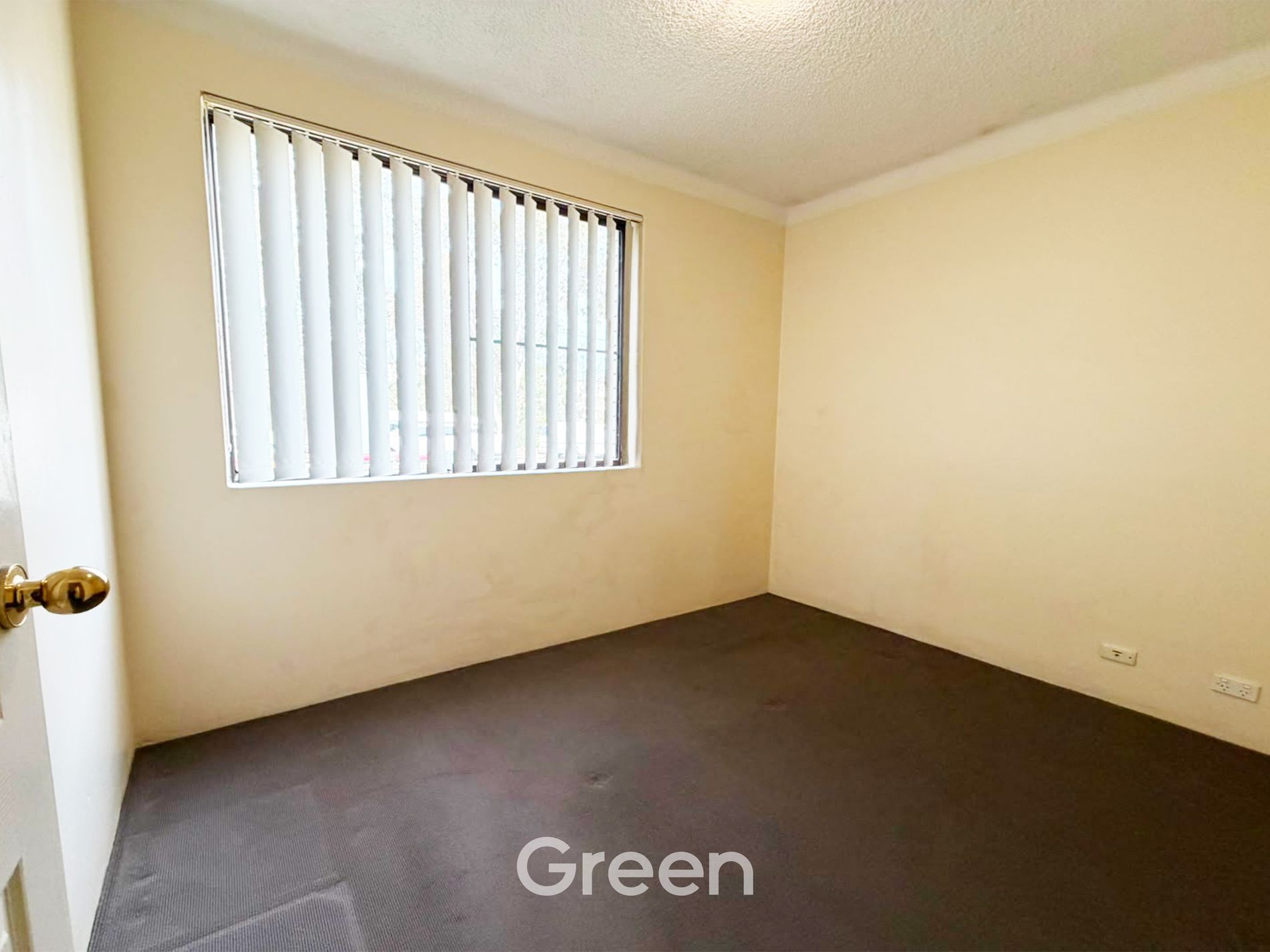 3 / 6 Bank Street, Meadowbank