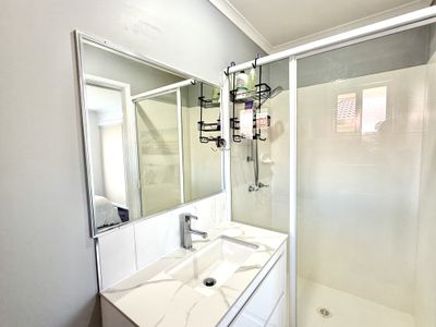 3 Moorhen Court, Eli Waters