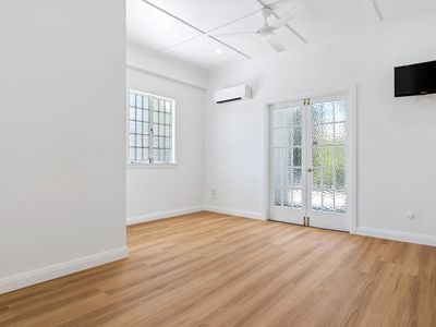 131 Lake Street, Cairns City