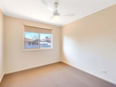 15 Walker Court, Enfield