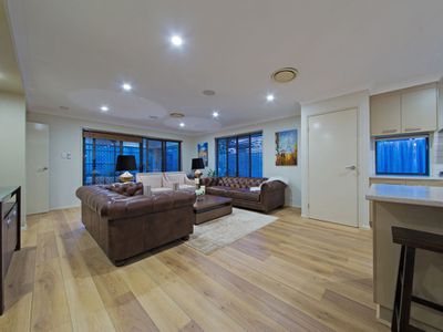 1 Demby Crescent, Wakerley