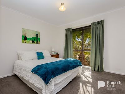 142 High Street, Charlton