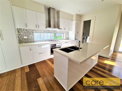 8 The Rise, Narre Warren North