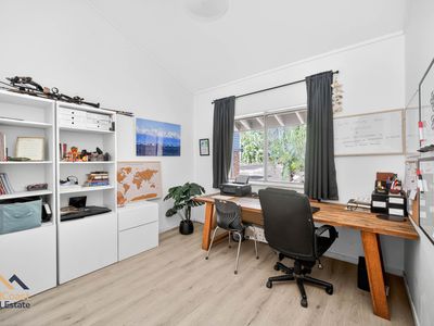 1 Woodlands Drive, Hallidays Point