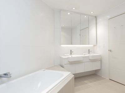 404 / 2 Bovell Lane, Claremont