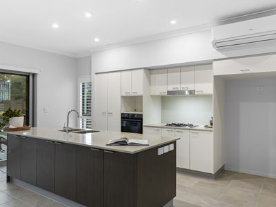 32 Brook Street, Wakerley