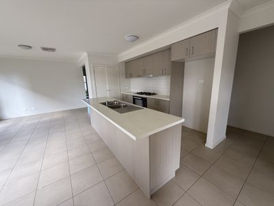 23 Selleck Drive, Point Cook