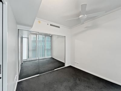 10204 / 8 Harbour Road, Hamilton