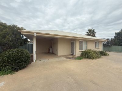 6 / 2A Wilga Street, Parkes