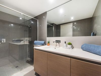 701 / 96 Bow River Crescent, Burswood