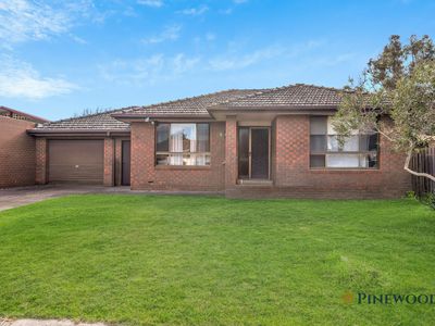 8 Severn Street, Epping