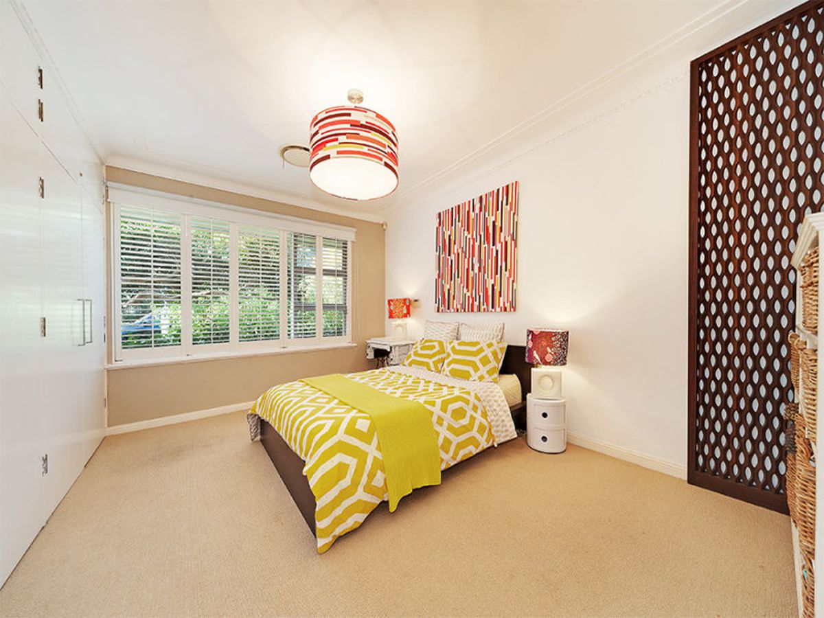 10 McLeod Ave, Roseville