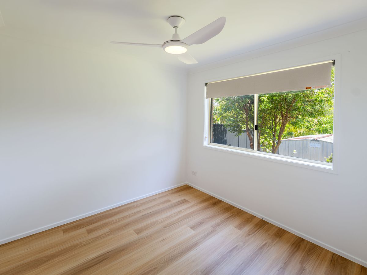 4 Turpentine Avenue, Sandy Beach