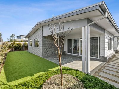 3 Rosser Boulevard, Torquay