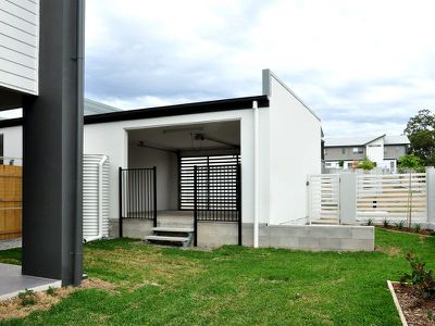 110 McDermott Parade, Rochedale