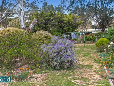 16 Scullys Lane, Heathcote