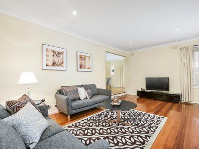 63 Dehnert Street, Doncaster East