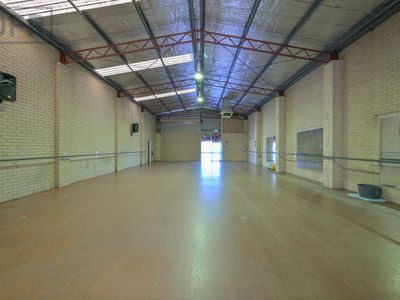 2 / 4 Pusey Road, Cockburn Central