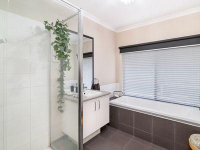 7 Stewart Street, Heathcote
