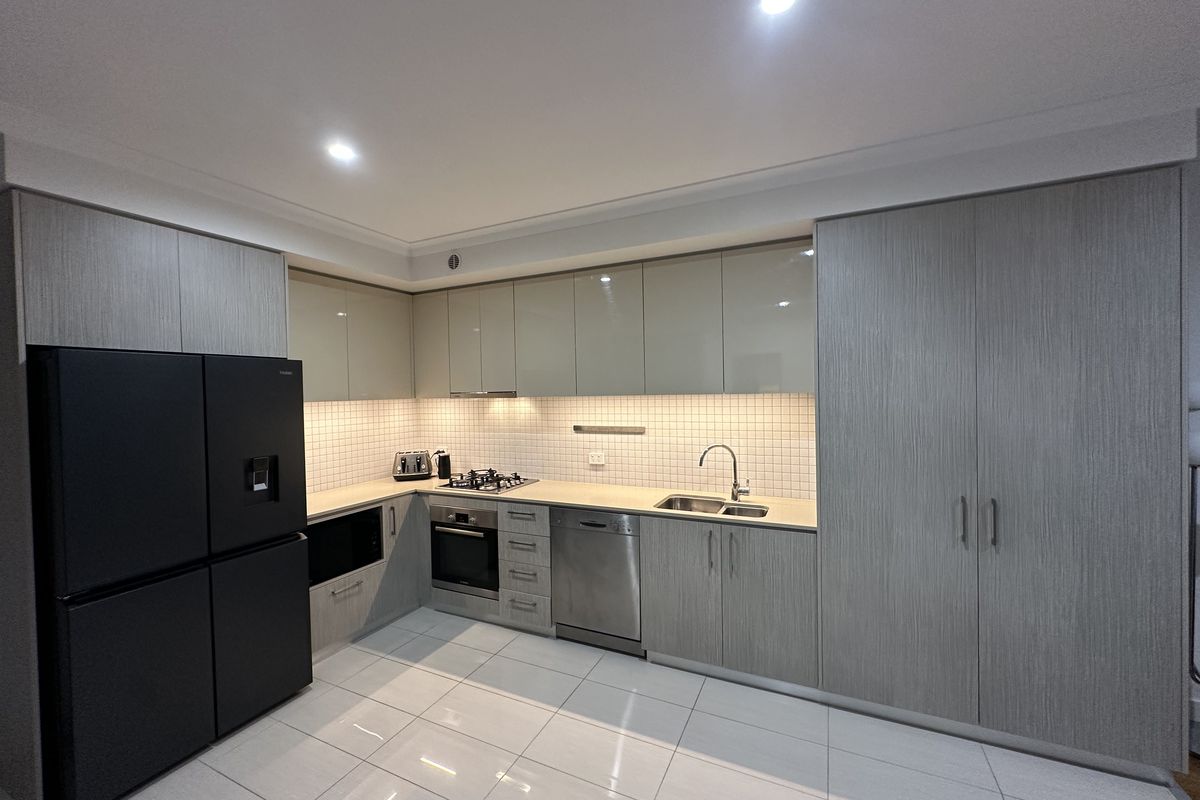 8406 / 55 Forbes Street, West End