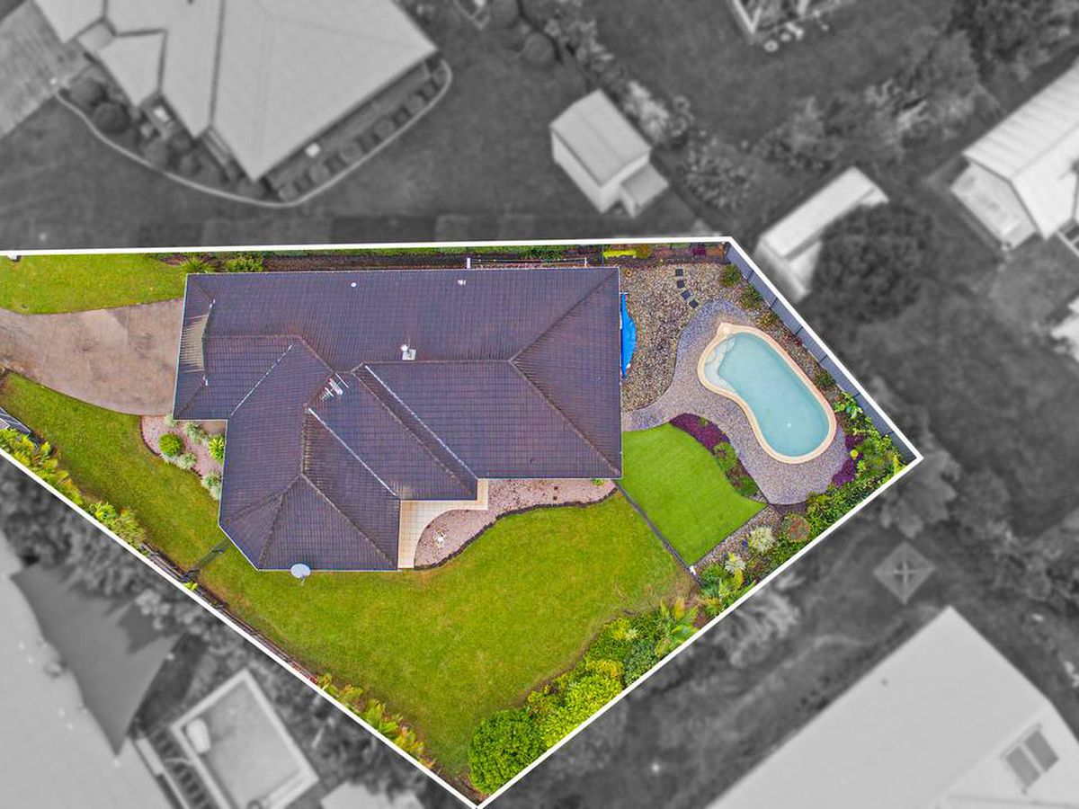 25 Storer Street, Atherton