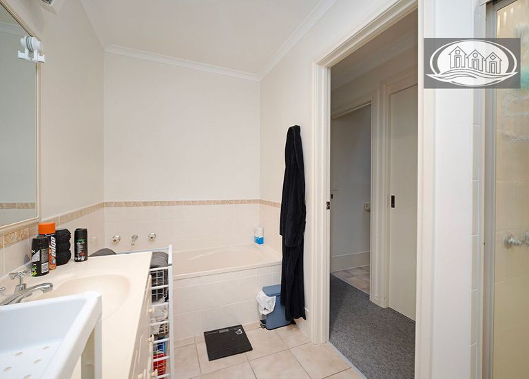 21 Juliani Place, Portland