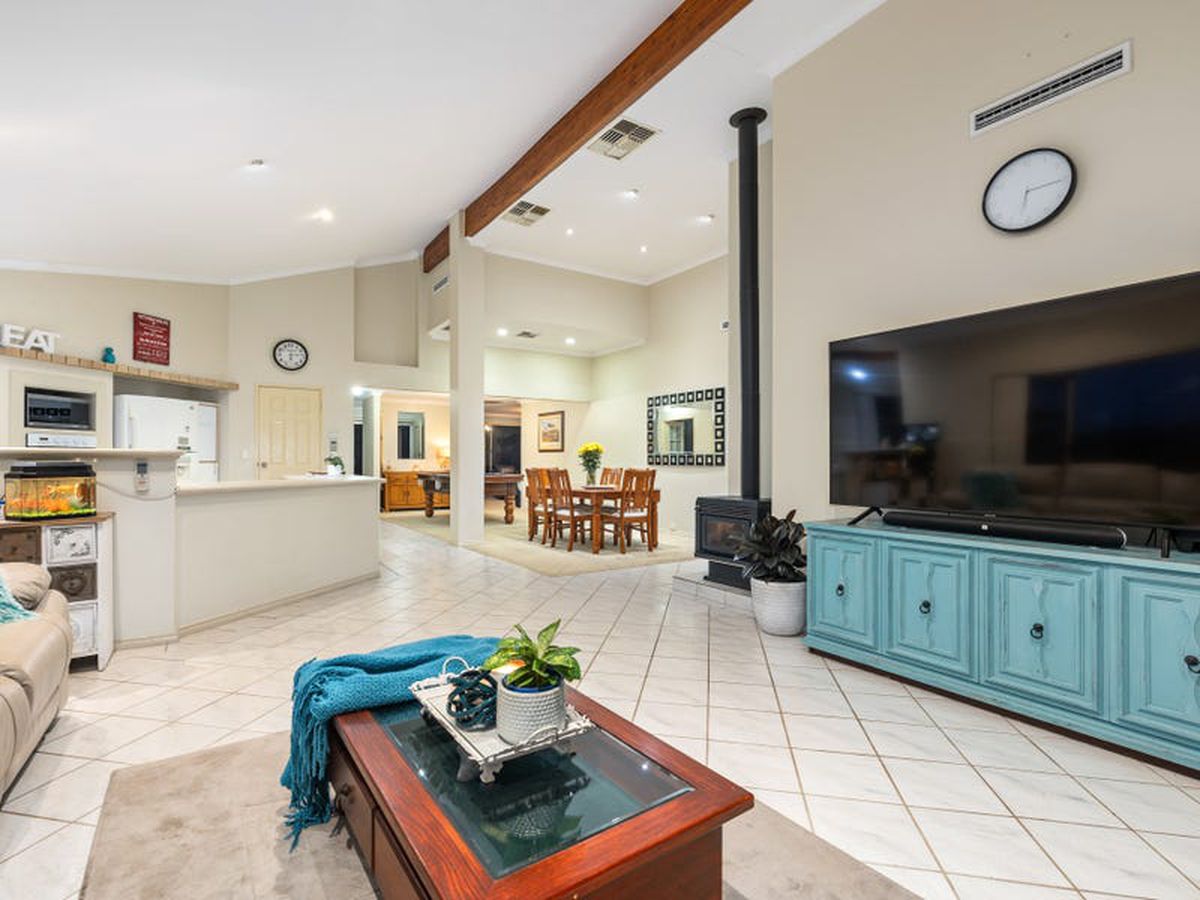 3 Looranah Street, Mount Nasura