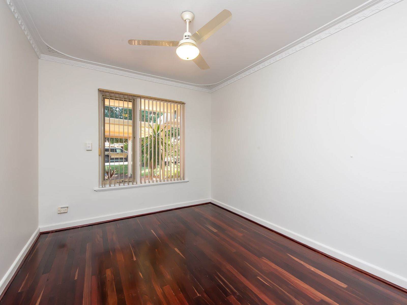 30 Camden Street, Dianella