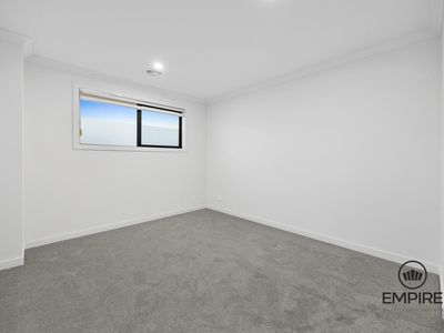10 Sandalwood Crescent, Clyde North