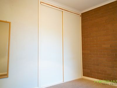 3 / 7 Roberts Avenue, Horsham