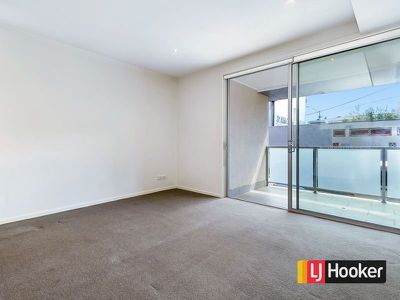 G08 / 2 Albert Street (Cnr of Carlisle St), St Kilda