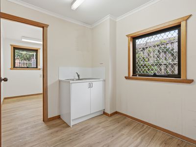 30 Pitt Avenue, Riverside