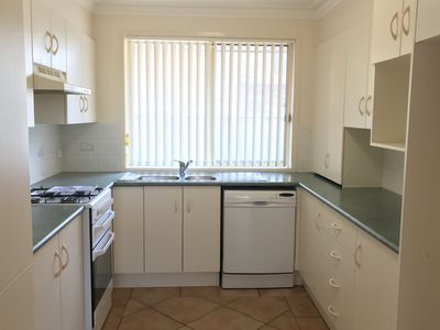 1 / 33 Pur Pur Avenue, Lake Illawarra