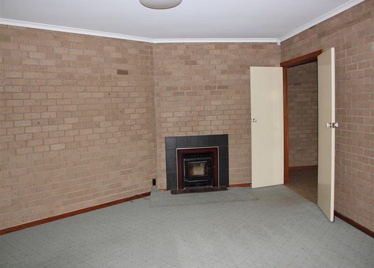 38 Gum Grove, Blackwood