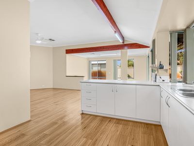 6 Borah Court, Caversham